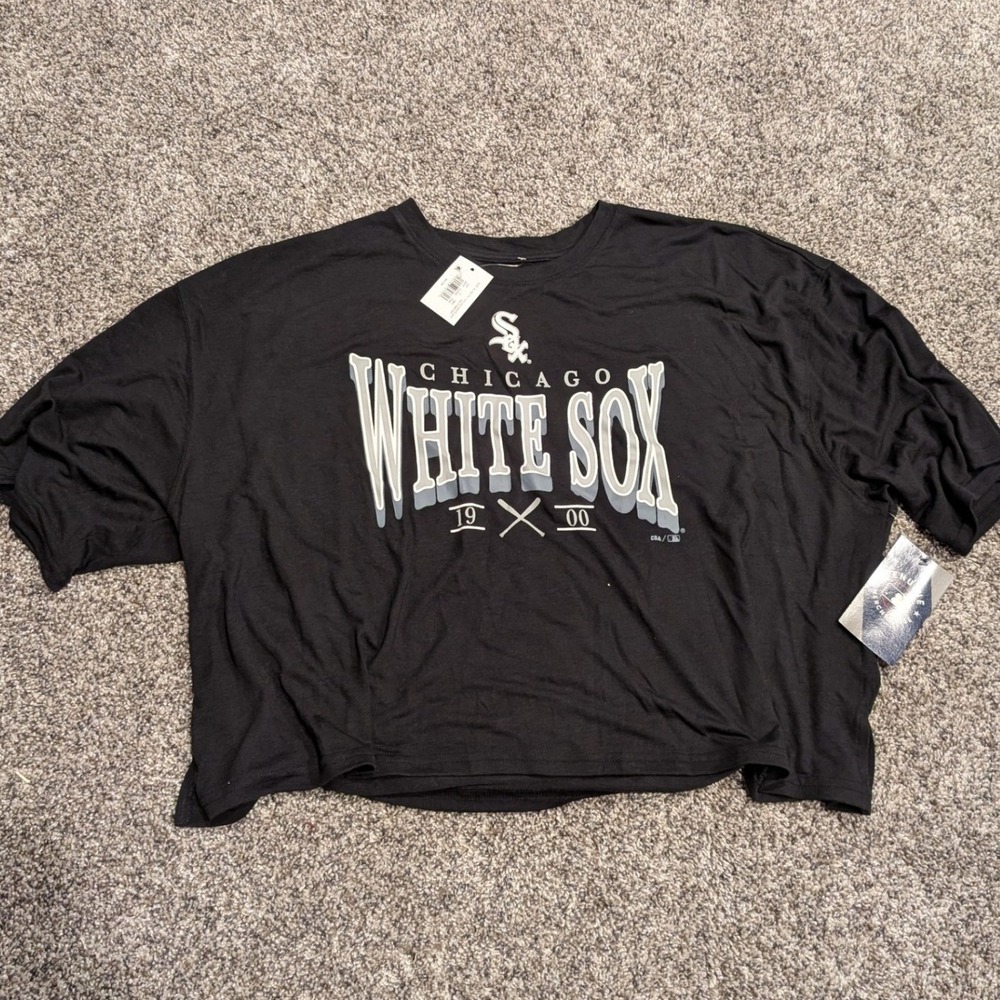 CSA Chicago White Sox Shirt Womens XL Black NWT Cropped Graphic Tee MLB